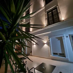 https://old-town-villa-2.albaniahotels.org